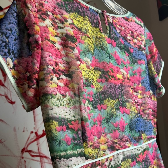 Yumi Multicolor Floral Mini Dress 6/8 - Picture 12 of 16